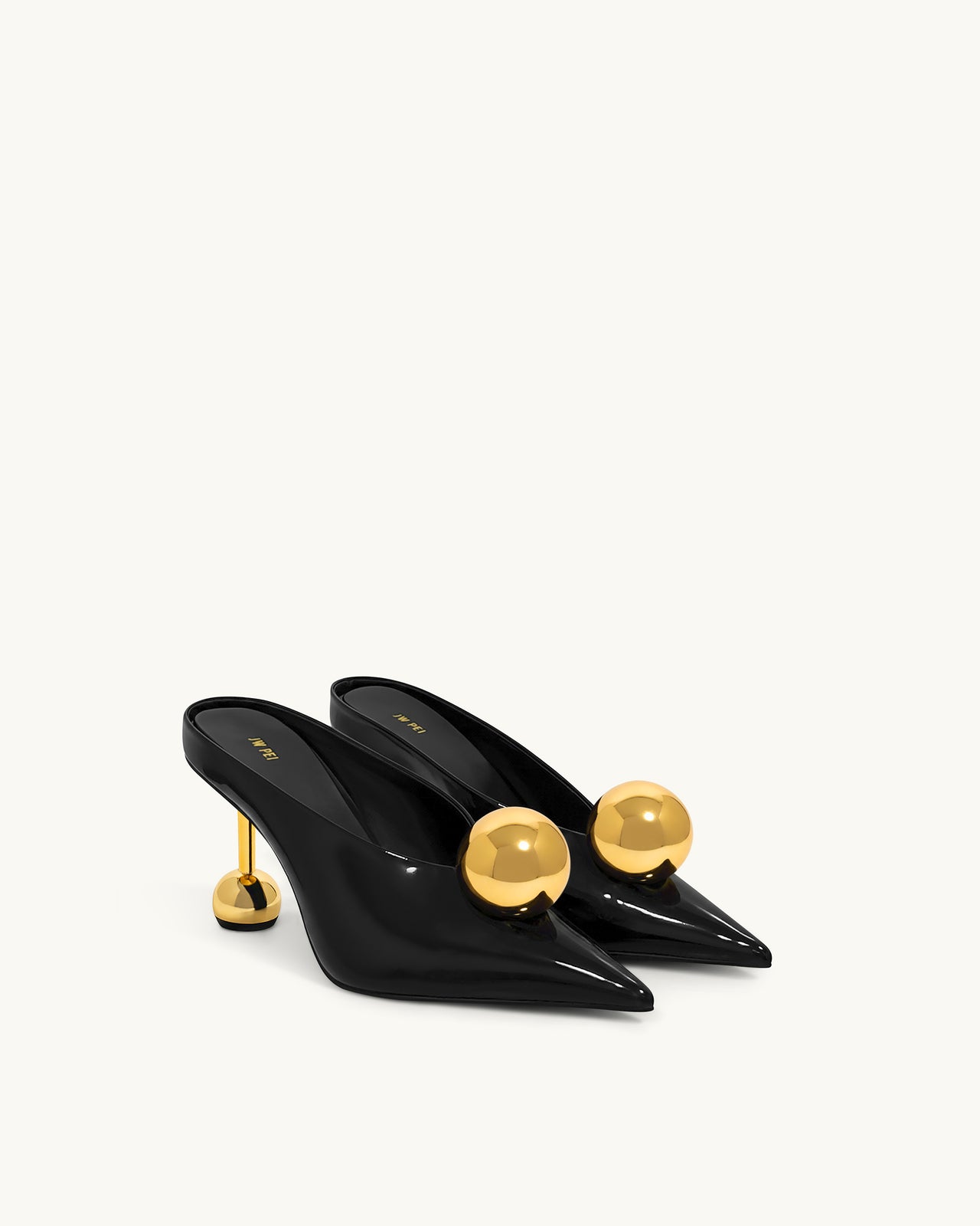 Sofia Mules mit abgewinkeltem Schaft und Kugelabsatz - Schwarz & Gold
