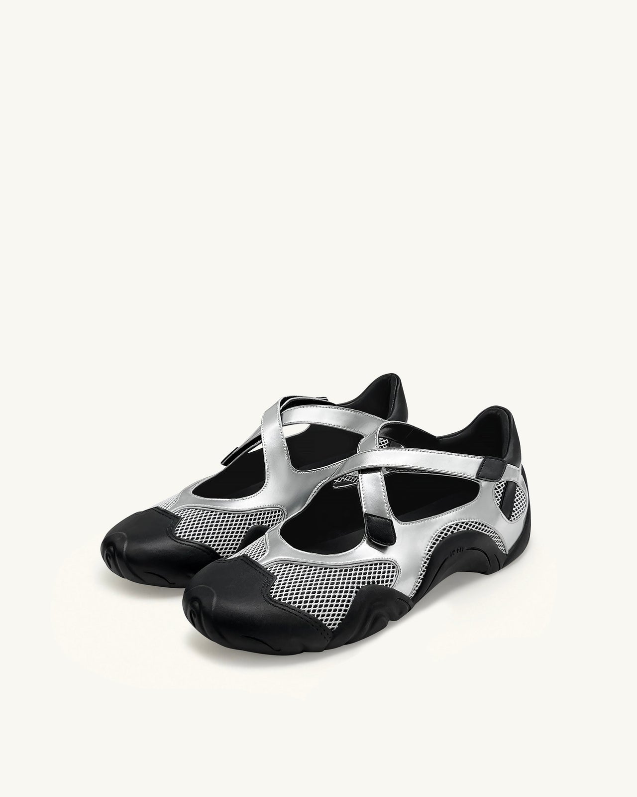 Caitlin Mesh Cut-out Sneaker - Silber