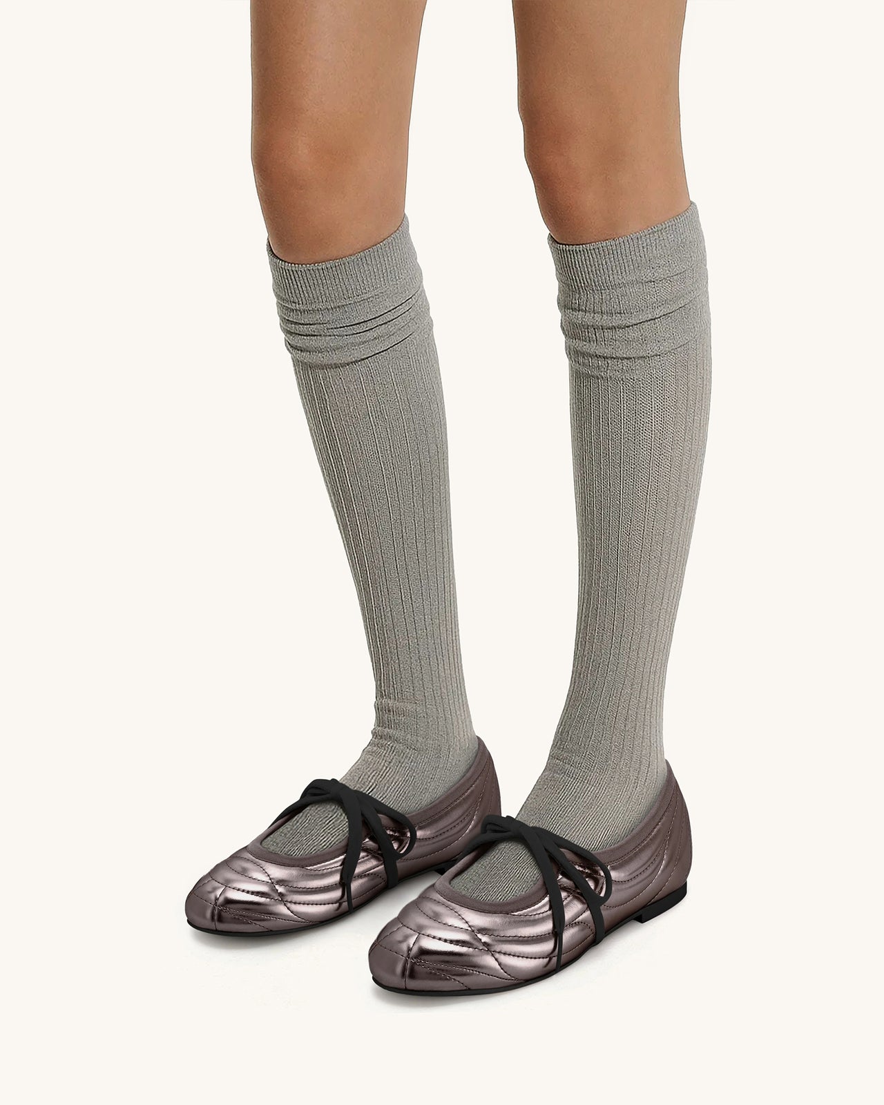 Erika Ballerinas mit Ziernähten und Schnürung – Dunkelbraun