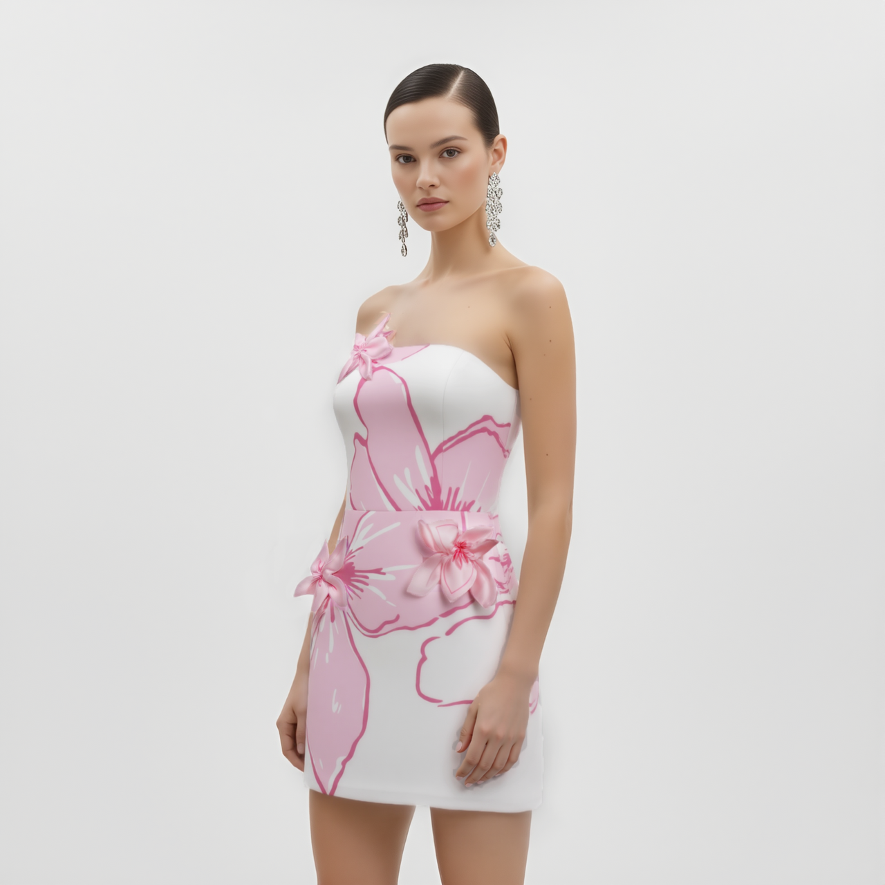 Minikleid mit rosa Blumenapplikationen – Weiß/Rosa