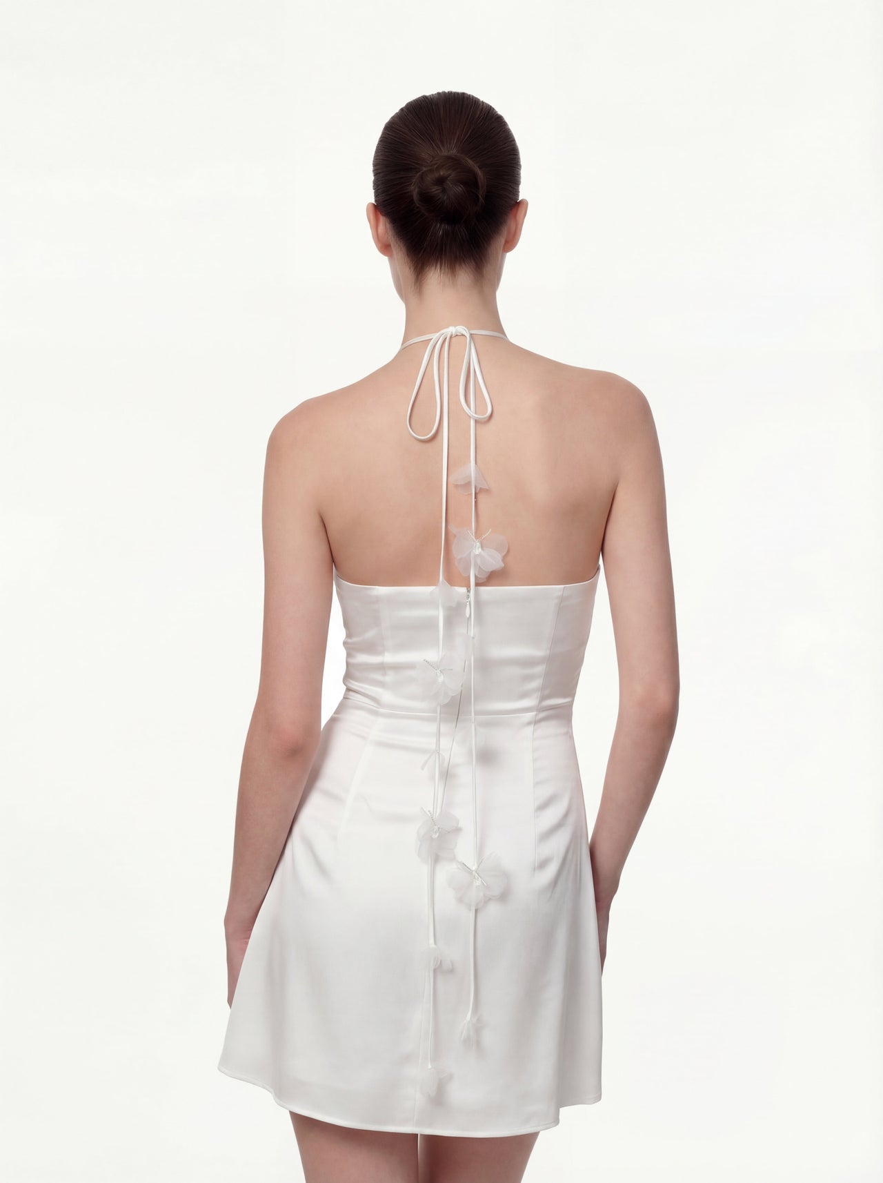 Florales gerafftes Neckholder-Minikleid - Weiß