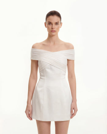 Satin-Minikleid mit gekreuztem Tüll-Neckholder – Weiß