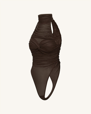 Geraffter Halterneck-Body mit Twist-Detail vorne – Braun