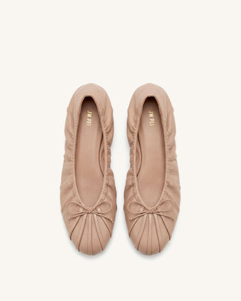 Solenne Ballerinas mit Raffung und Kordelzug – Khaki