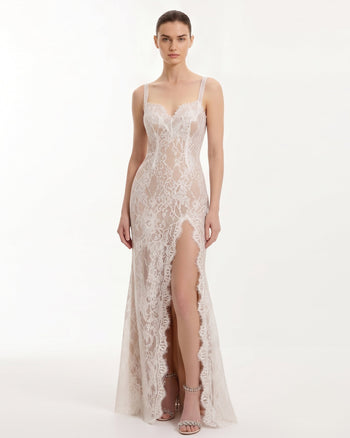 Maxikleid aus Spitze mit Schlitz - Weiß