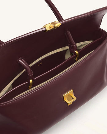 Selene Tasche mit Überschlag und Schloss - Burgunderrot