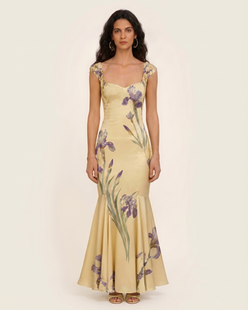 Iris Satin-Maxikleid im Meerjungfrauen-Stil mit Print – Pastellgelb