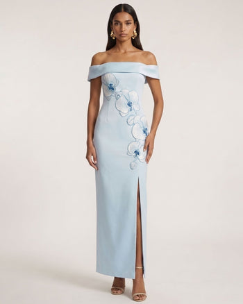 Schulterfreies Maxikleid mit Orchideenbestickung - Blau
