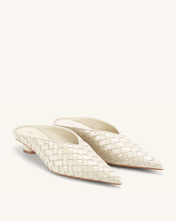 Helena Geflochtene, texturierte, spitz zulaufende Mules - Beige