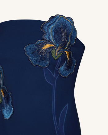 Iris Blumendruck Trägerloses Kleid – Marineblau