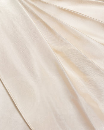 Asymmetrisches Cape-Oberteil mit hohem Kragen und Drapierung - Creme