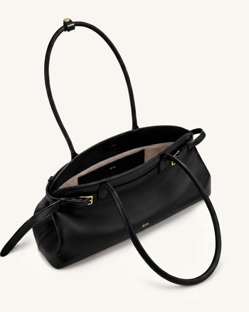 Arden East-West Schultertasche mit Gürteldetail - Schwarz