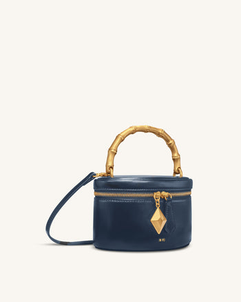 Natalie Henkeltasche mit geometrischem Metallanhänger - Marineblau