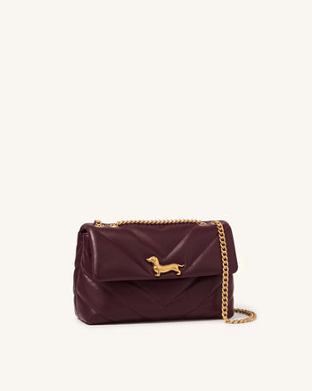 Riley Gesteppte Dackel-Schultertasche mit Überschlag - Deep Burgundy