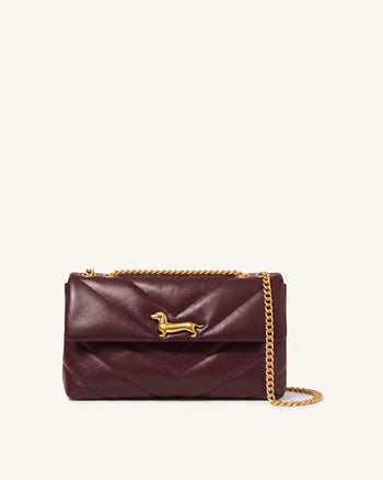 Riley Gesteppte Dackel-Schultertasche mit Überschlag - Deep Burgundy