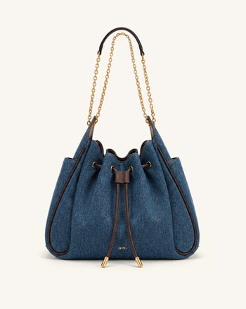 Rowan Geraffte Beuteltasche mit Kordelzug und Kette - Dunkelblaues Denim