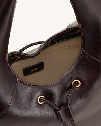 Celandra Hobo-Bag mit Kordelzug – Dunkelbraun