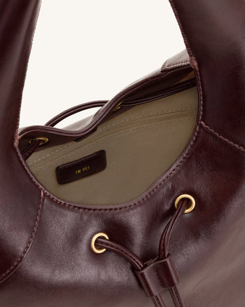 Celandra Hobo-Bag mit Kordelzug – Dunkles Burgund