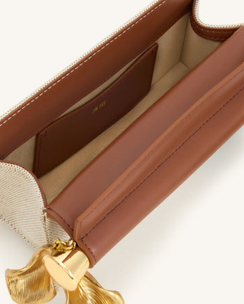 Holly Metall Anhänger Verzierte Clutch - Brauner Canvas
