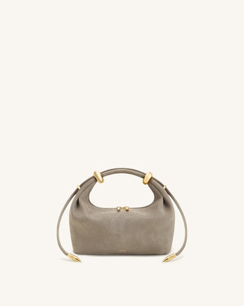 Ellie Henkeltasche aus Wildlederimitat mit Metallring-Verzierung - Grau