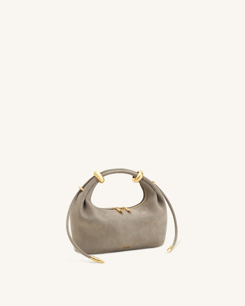 Ellie Henkeltasche aus Wildlederimitat mit Metallring-Verzierung - Grau