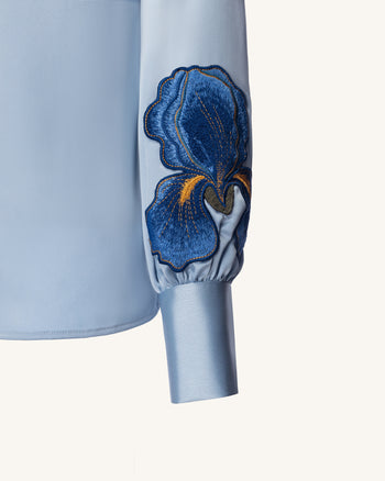 Iris Besticktes Langarmhemd mit Kragen – Hellblau