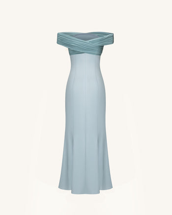 Plissee-Maxikleid aus Satin mit überkreuztem Neckholder – Staubblau