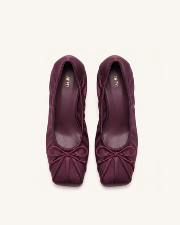 Solenne Geraffte Satin-Pumps mit Schleife – Burgunderrot