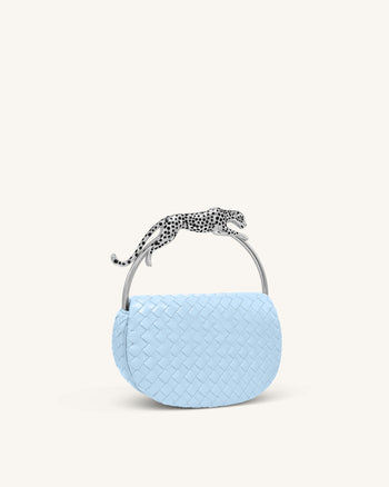 Ione Gewebte Henkeltasche in Leopardenform - Hellblau