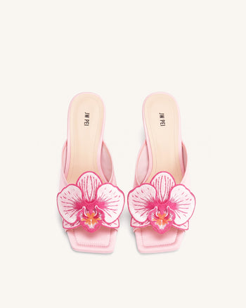 Serena Übergroße Mules mit Orchideenstickerei - Pink