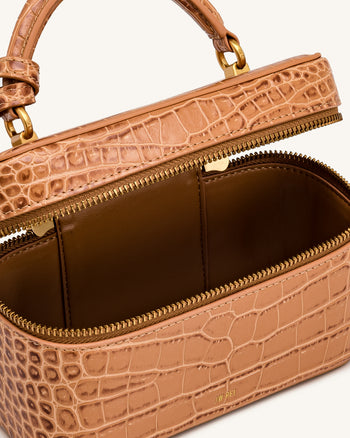 Cleo Henkeltasche in Kastenform - Braun mit Krokoprägung