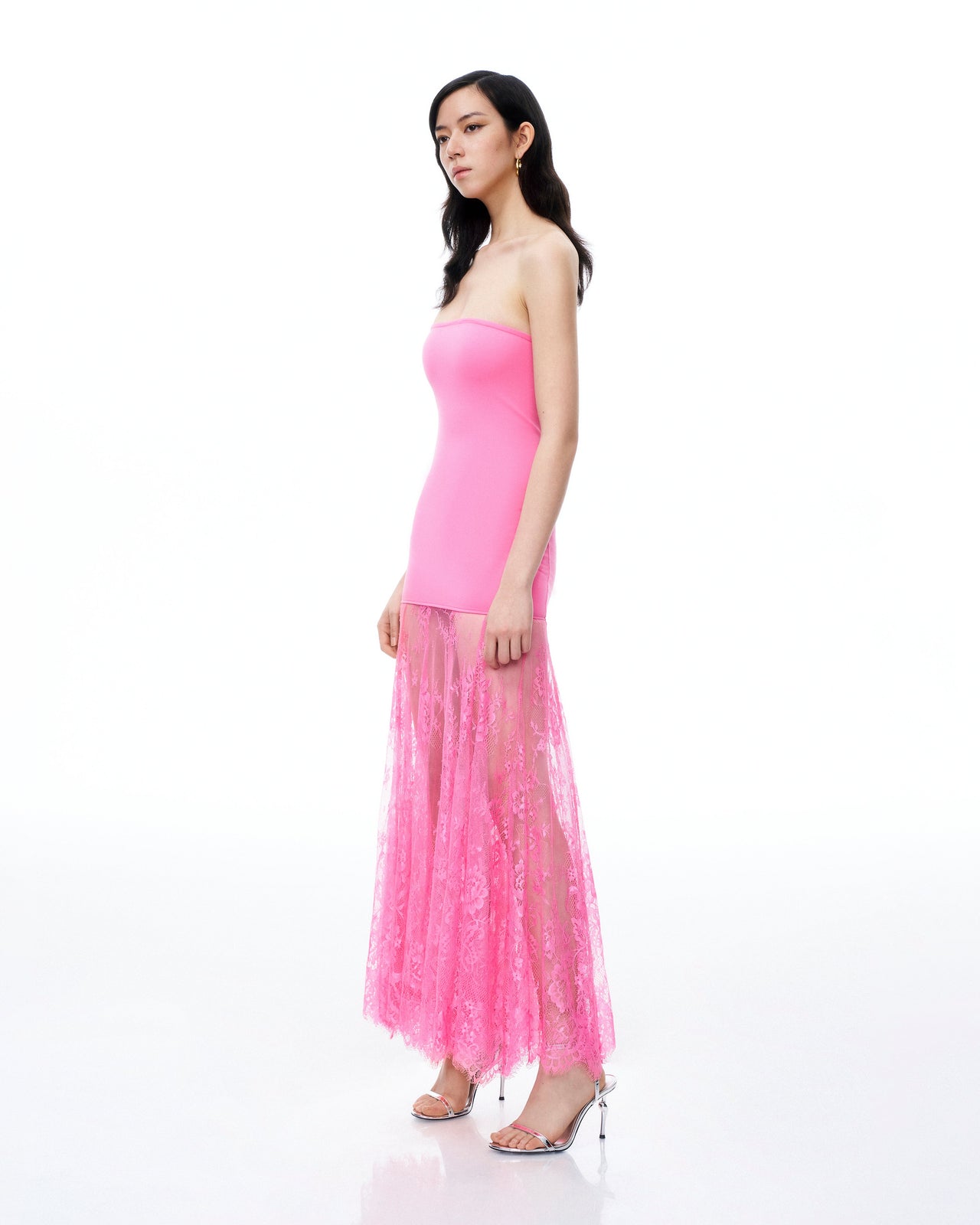 Evadne Kleid aus floraler Spitze – Rosa
