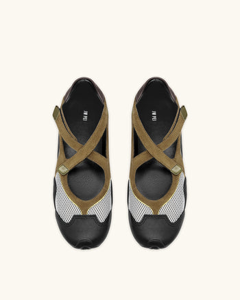 Caitlin Mesh Cut-out Sneakers - Braun