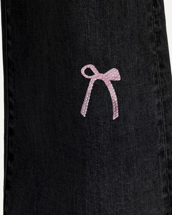 The Rebel Pink Ribbon Jeans mit Schlitz und Fransen - Schwarz