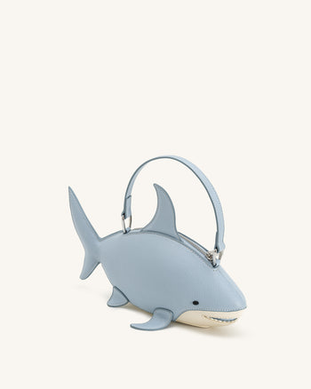 Nerys Hai-Look Handtasche mit Henkel - Hellblau