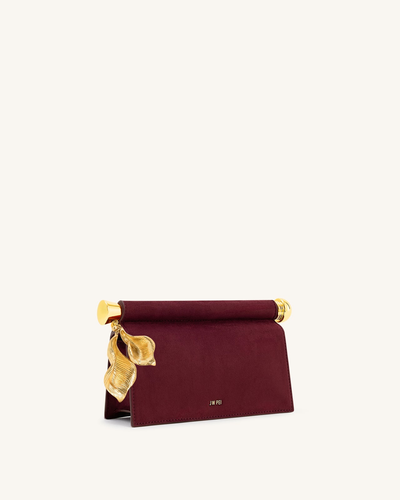 Holly Clutch aus Kunstwildleder mit Metallanhänger - Rötlich Braun
