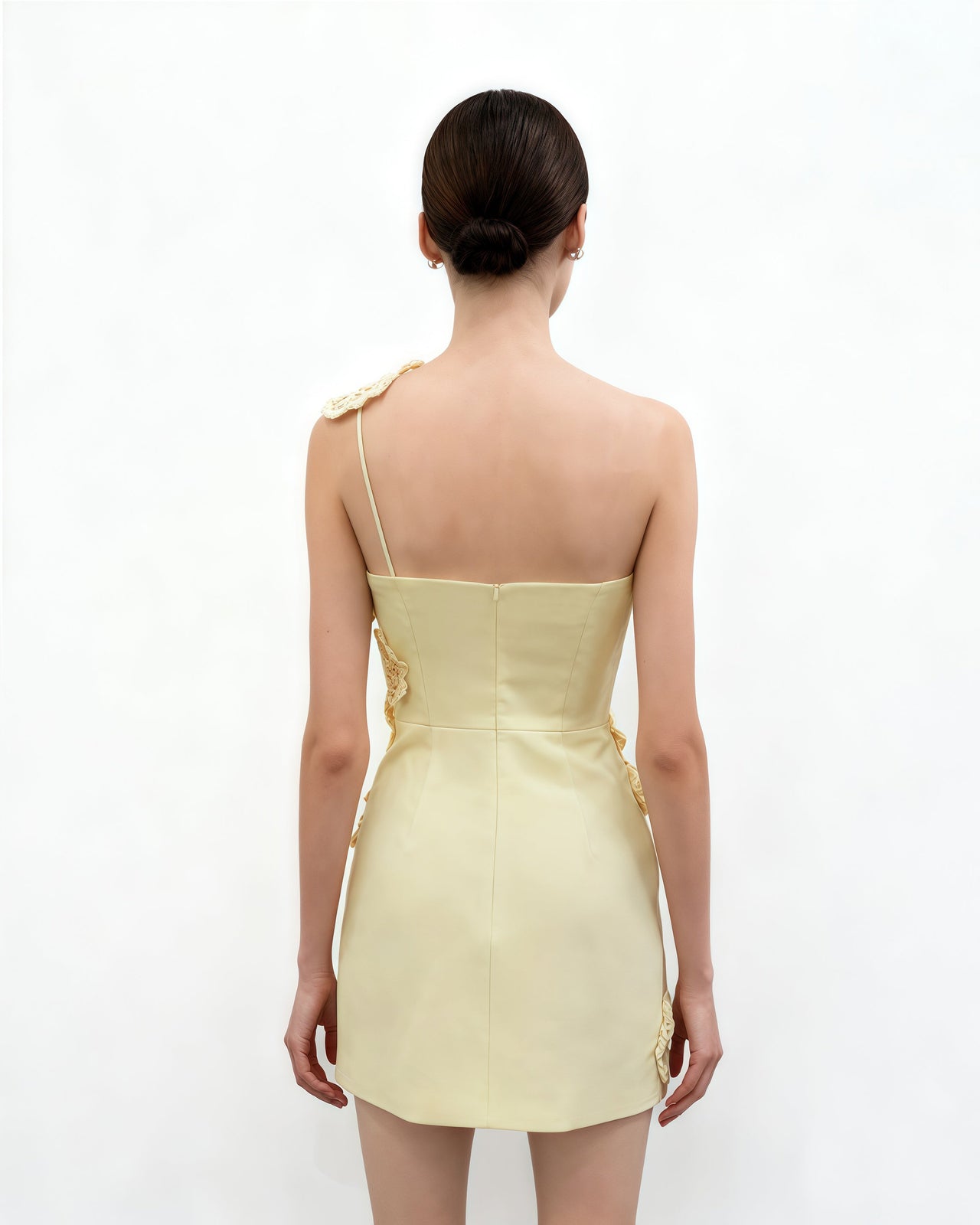 Häkel-Minikleid mit Blumenapplikation - Gelb
