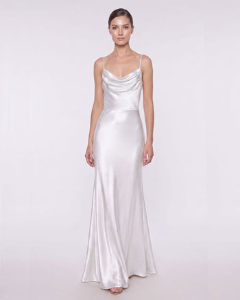 Maxikleid aus Satin mit Wasserfallausschnitt und Spaghettiträgern – Weiß