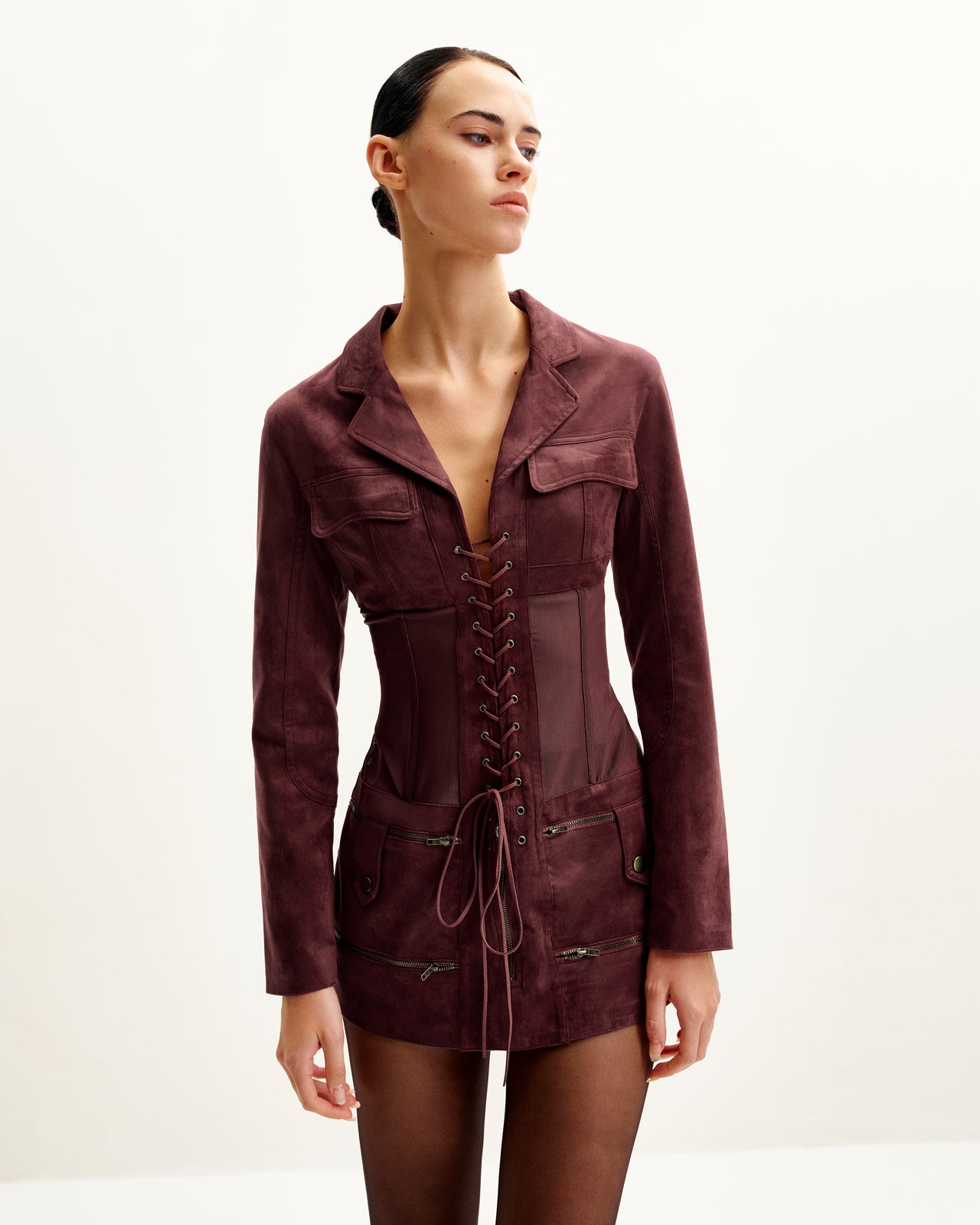 Mini-Kleid mit Korsett-Jacke aus Kunstwildleder - Dunkelrot