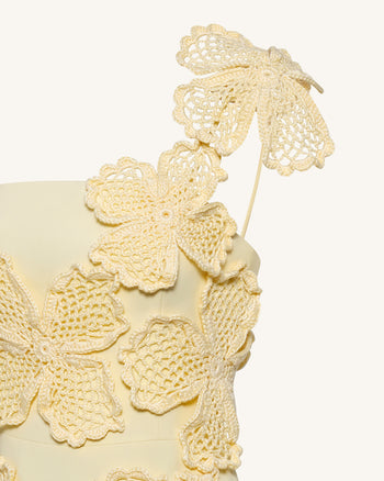 Häkel-Minikleid mit Blumenapplikation - Gelb