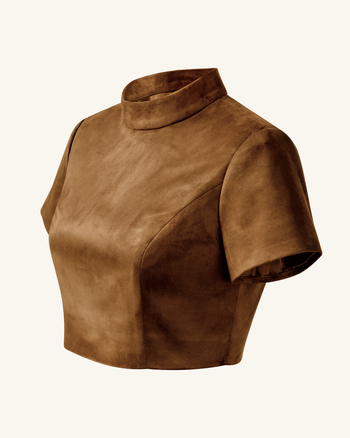 Grace Zweiteiliges Set aus Kunstwildleder - Crop-Top und Minirock - Camel