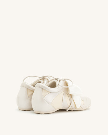 Rosie Low-Top-Sneaker mit Schleife - Weiß