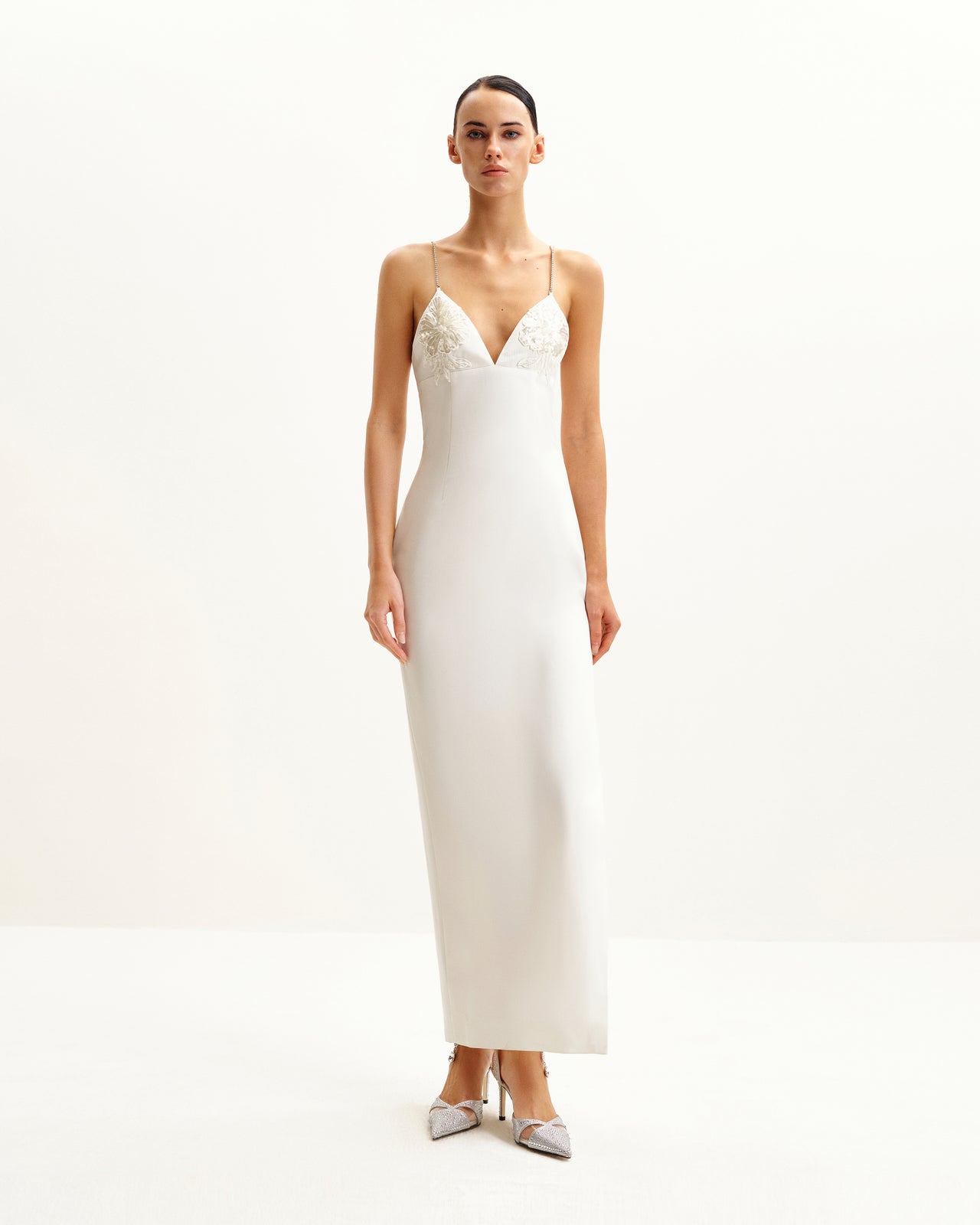 Ayliua Silbernes langes Kleid mit Herzausschnitt und Strassverzierung - Weiß