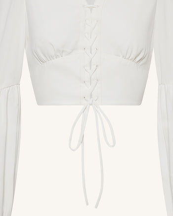 Kurze Chiffonbluse mit Laternenärmeln und Bindedetail vorne - Weiß