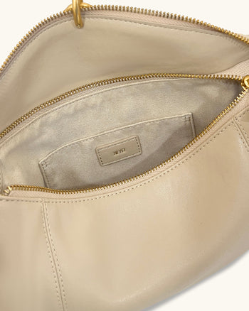 Jayla Schultertasche mit Metallanhänger-Verzierung – Khaki