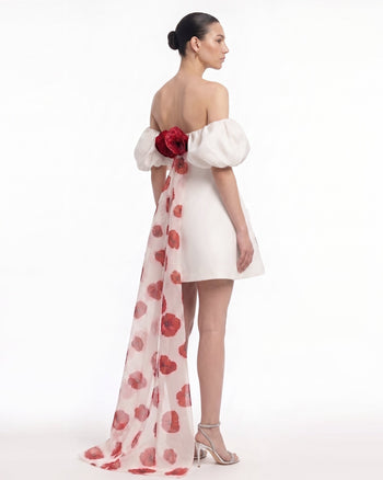 3D-Minikleid mit Klatschmohn-Motiv, Puffärmeln und Schleppe – Elfenbein