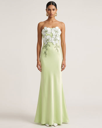 Trägerloses 3D-Blumen-Maxikleid aus Satin mit Schlitz - Hellgrün