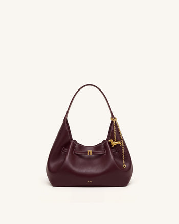 Maeve Lässige Hobo-Tasche mit Dackel-Anhänger - Tiefes Burgund