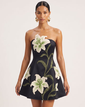 Lily Trägerloses A-Linien-Minikleid mit Blumenmuster - Schwarz