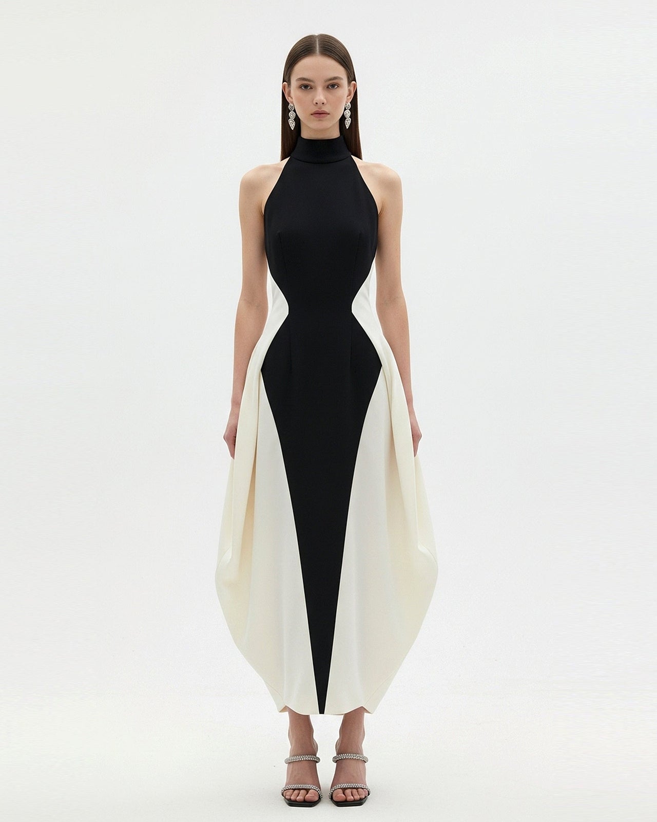 Monochrom Geteiltes Maxi-Kleid – Schwarz